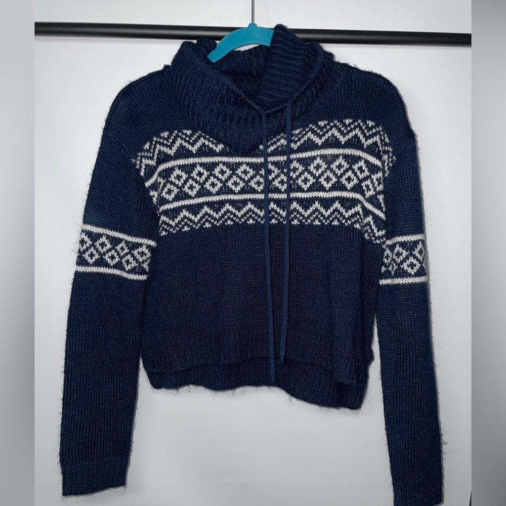 Derek Heart Navy And White Cropped Cowl Neck Sweater